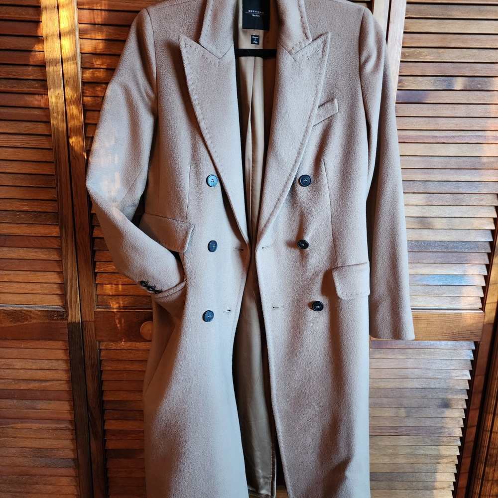 MaxMara Classic Tan Trench Coat